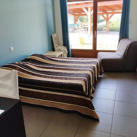 Gite De Prejeurin Echalas Buitenkant foto
